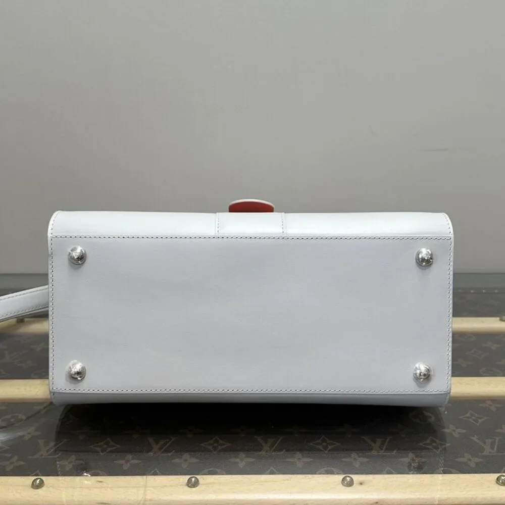Louis Vuitton Women Pre-Loved Bag Very Good Condition